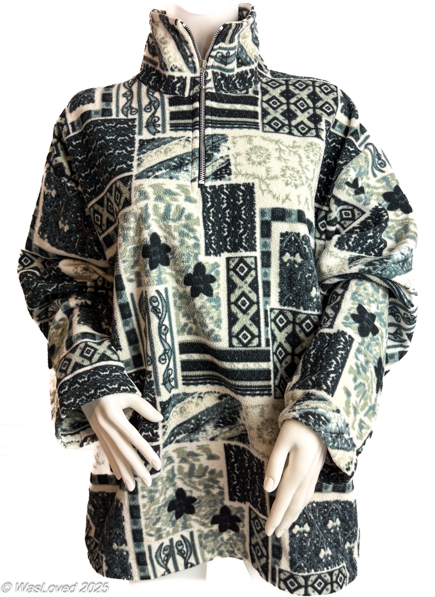 Pre-worn Black & Green Patchwork Geometric Fleece – Unbranded – Unisex XXL (Based on Measurements)