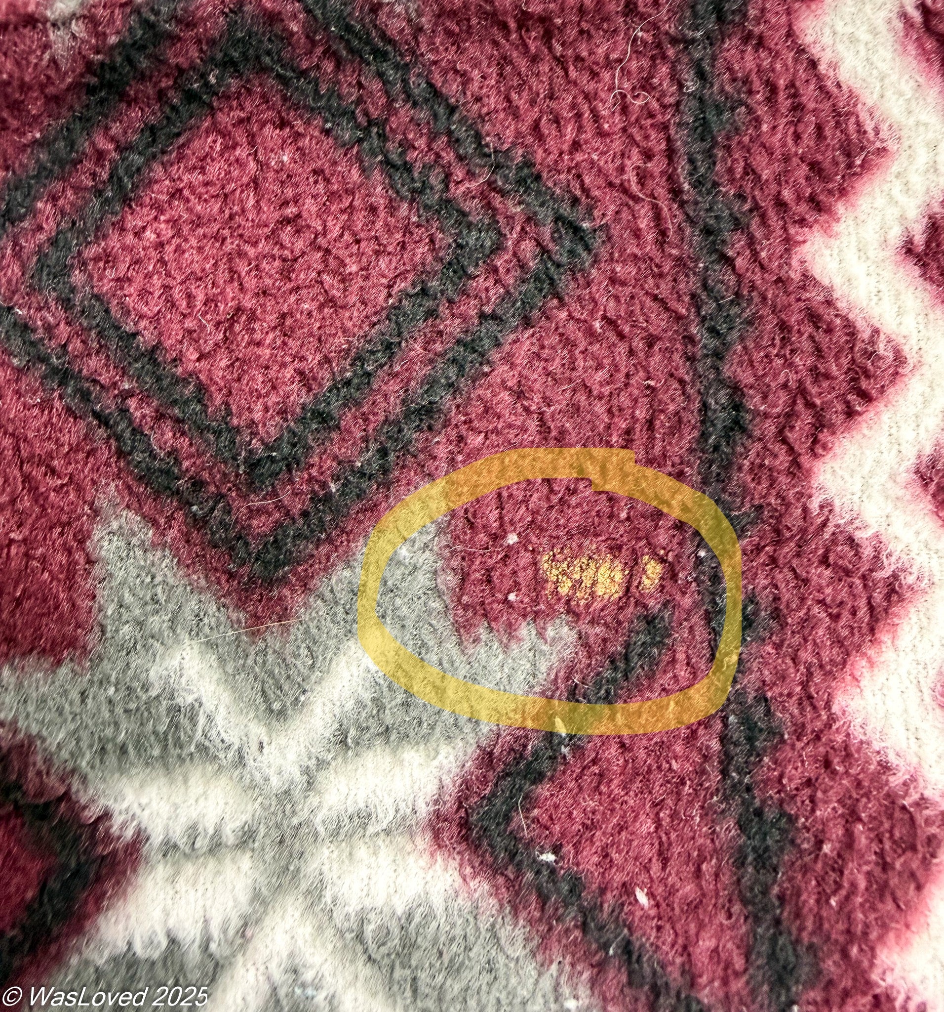 Pre-worn Vintage Nordic Pattern Fleece Jacket – Burgundy/Grey – 60cm Pit-to-Pit (XL / Unisex XXL Fit). Please read below for condition.